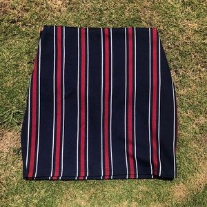 Semi long skirt good conditions